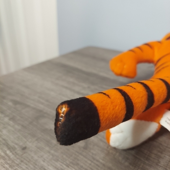 Tony The Tiger Vintage Kellogg's Stuffed Animal 10 - Picture 10 of 16
